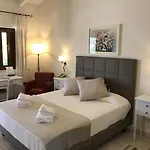 호텔 Relais Masseria Serritella 4*