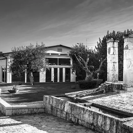Relais Masseria Serritella 4*