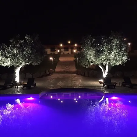 Hotel Relais Masseria Serritella 4*